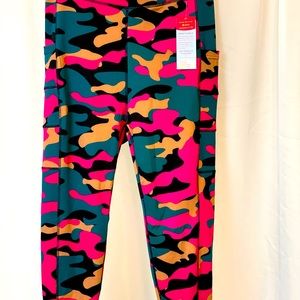POPFIT CAMOUFLAGE YOGA PANTS. Brand new. Cell phone pockets on both sides.